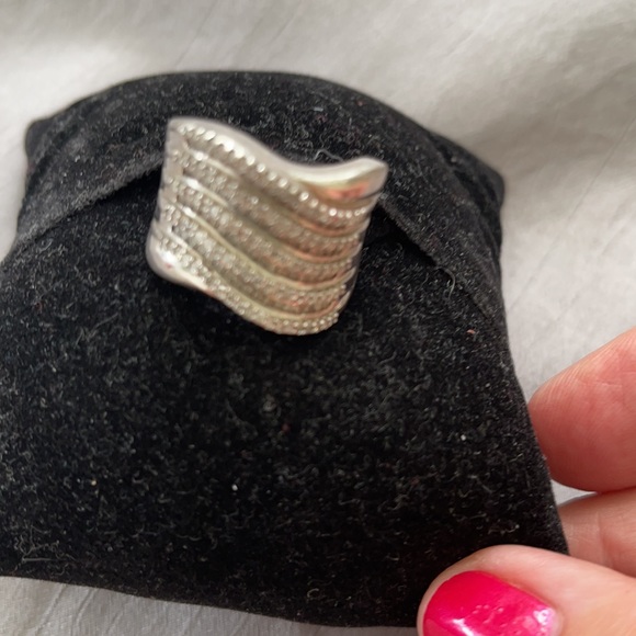 Ring - Picture 2 of 3